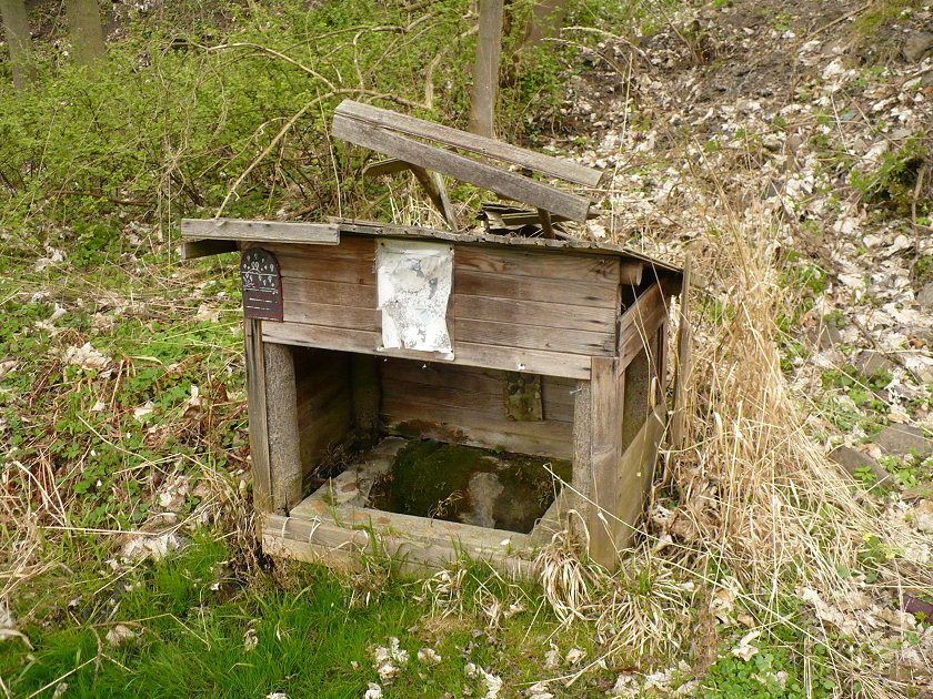 studánka Karolína (109) - duben 2002