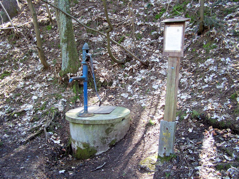studna U Potomských (1155) - duben 2009