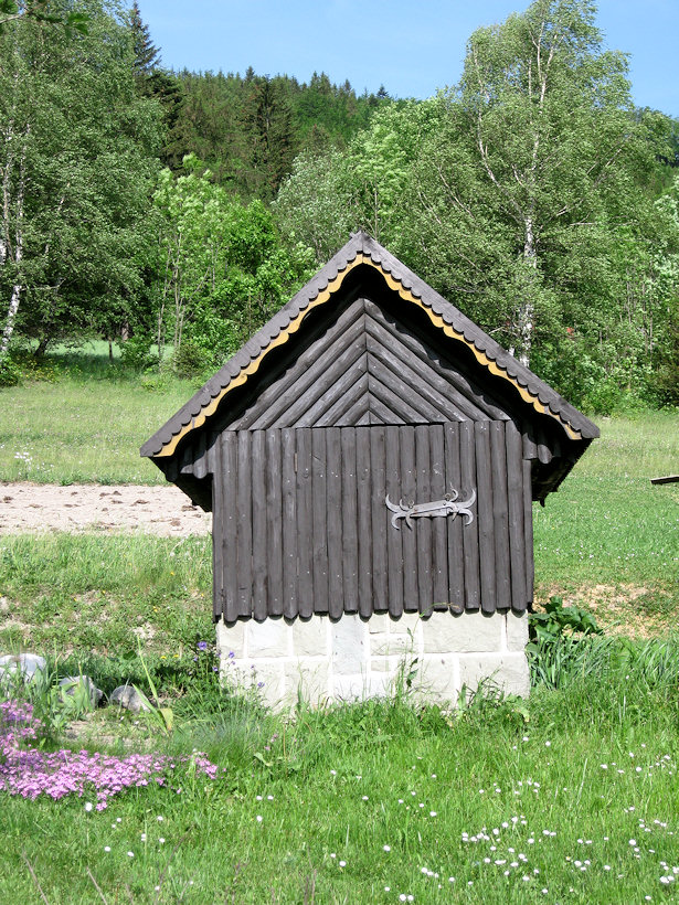 studna pod Pindulou (1312) - květen 2009