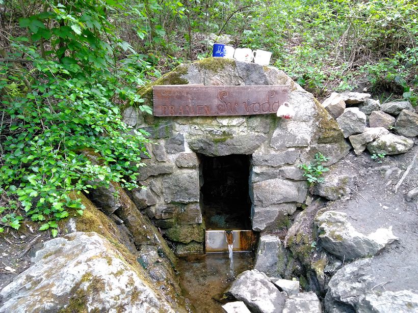 studánka Svatá voda (1330) - datum neznámé