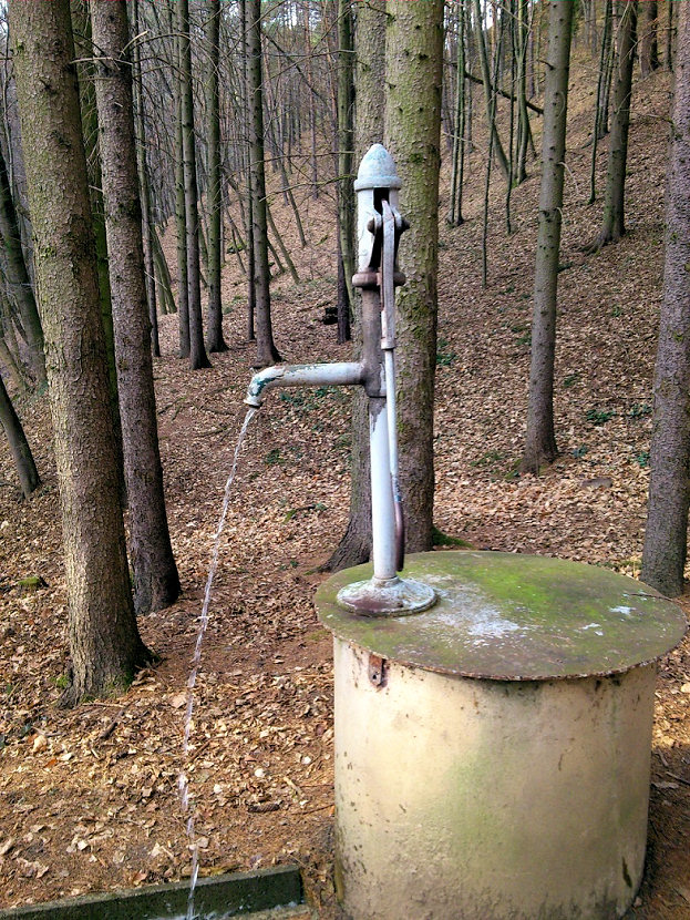 studna bez jména (1344) - květen 2009