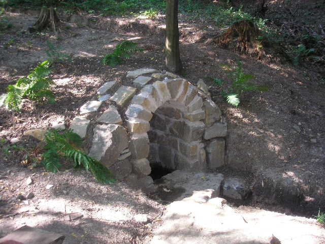 studánka Sirčena (303) - březen 2008