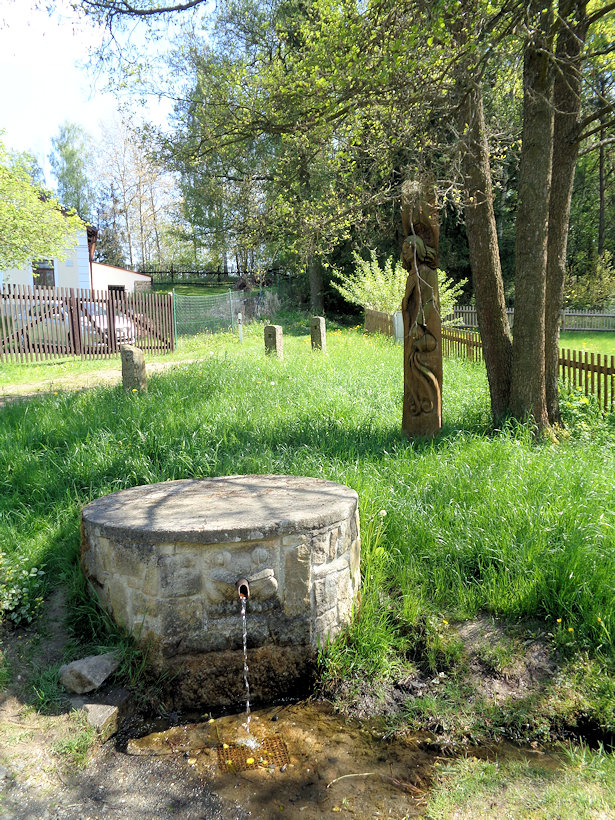 Lešovická studánka (673) - květen 2022