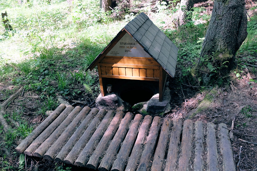 studánka Pod Hlínou (743) - datum neznámé