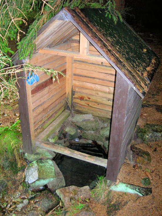 Studánka u Krejčovky (744) - listopad 2008