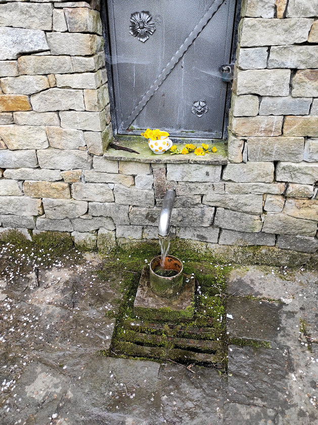 studánka Pavlišova (986) - květen 2023