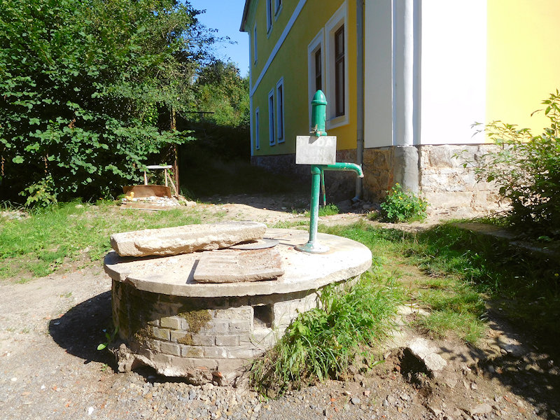 studna bez jména (13501) - srpen 2020