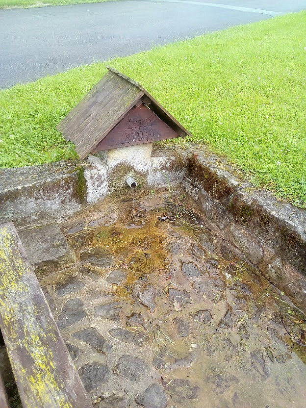 studánka Živá voda (13594) - říjen 2020