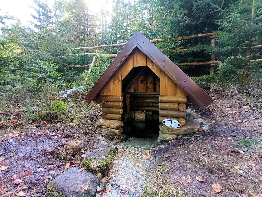 studánka Sládkov (14314) - duben 2022