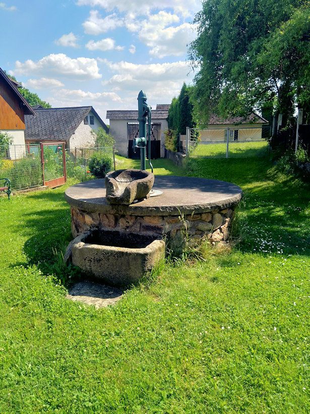 studna bez jména (14406) - červen 2022