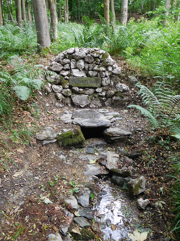 studánka Pannewitz Quelle (14431) - červenec 2022