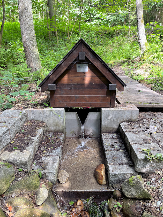 studánka Lumka (14432) - červenec 2022
