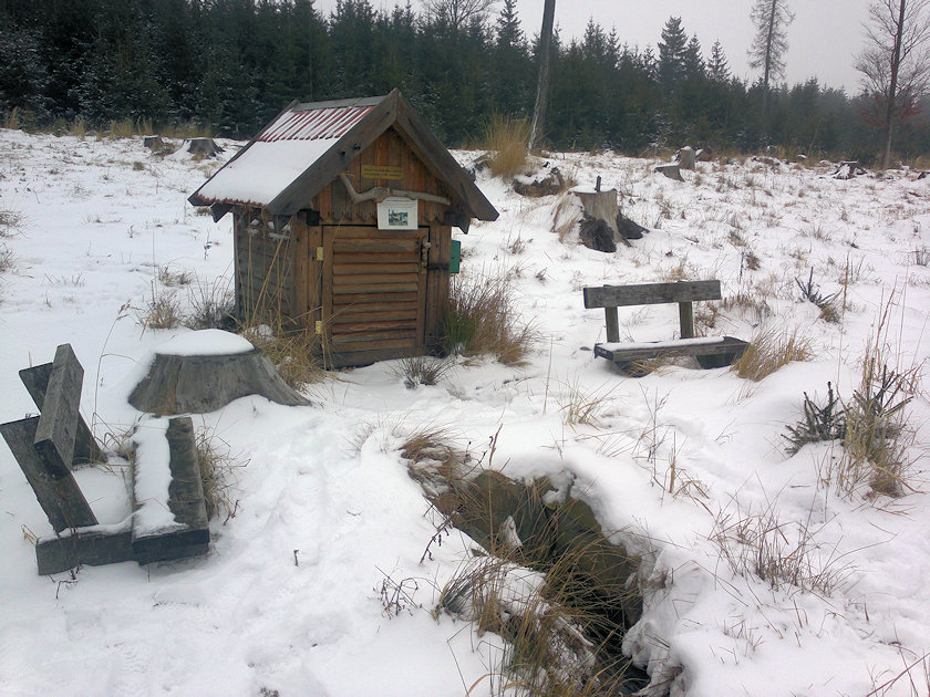 studánka Pod Soví boudou (14459) - leden 2022