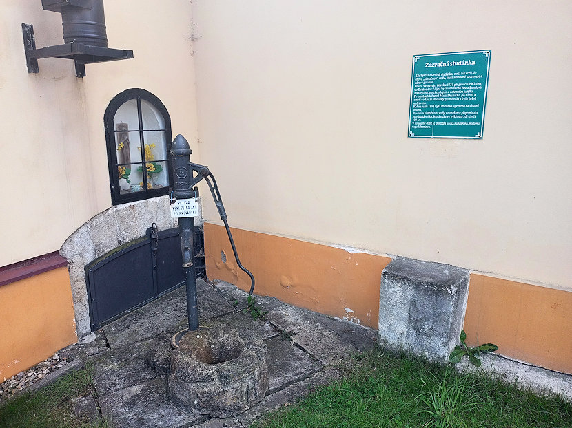 studna Zázračná studánka (14496) - červenec 2022