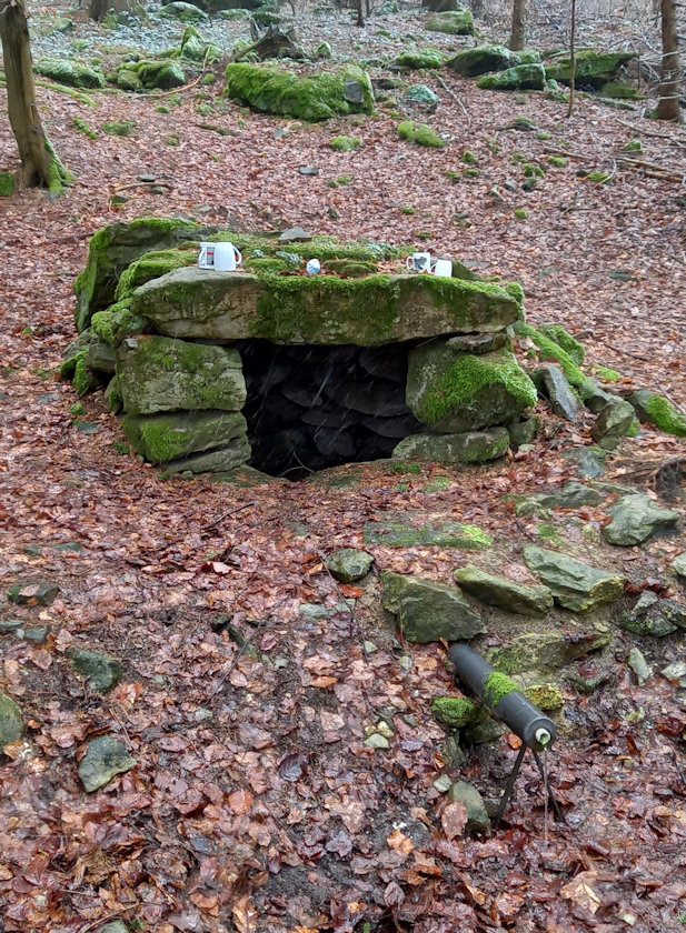studánka Pod Černou skálou (14730) - březen 2023