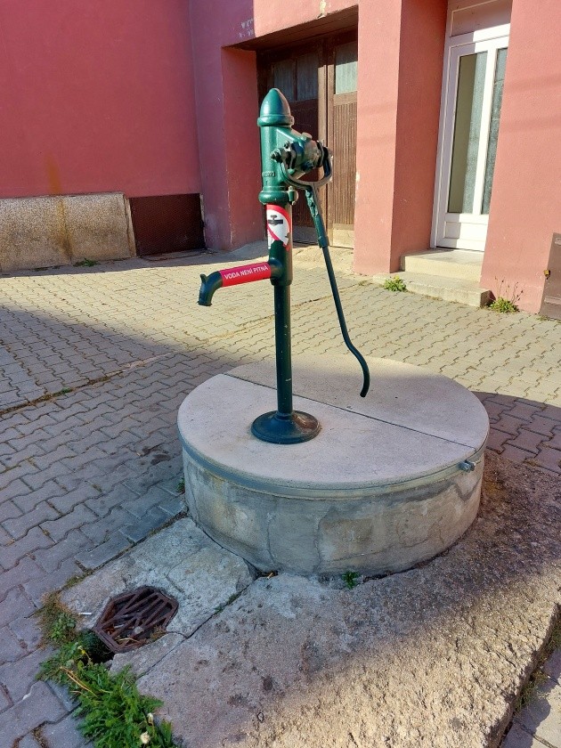 studna bez jména (15049) - listopad 2023