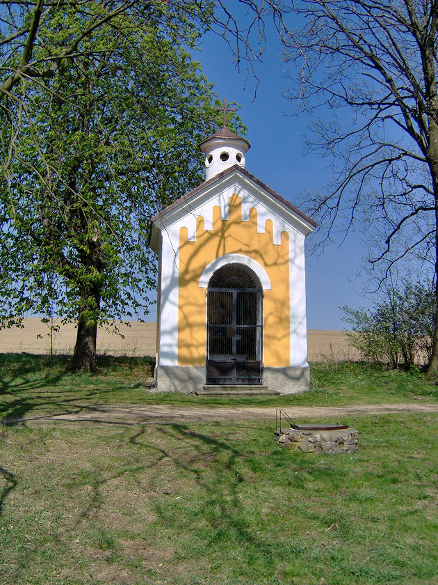Léčivá studánka v Chotovinách (1737) - srpen 2009
