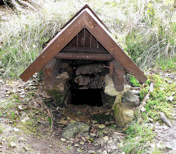 Wolkerova studánka (1985) - říjen 2009