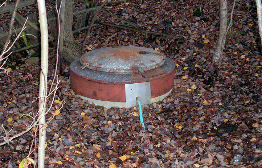 studánka Nad Radkovskou cestou (2440) - prosinec 2009