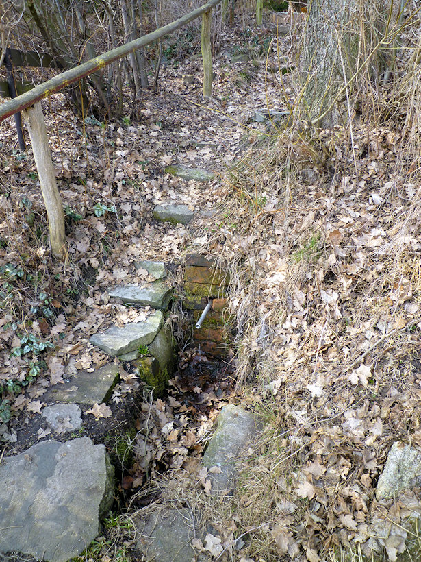 Sluneční studánka (2985) - duben 2010