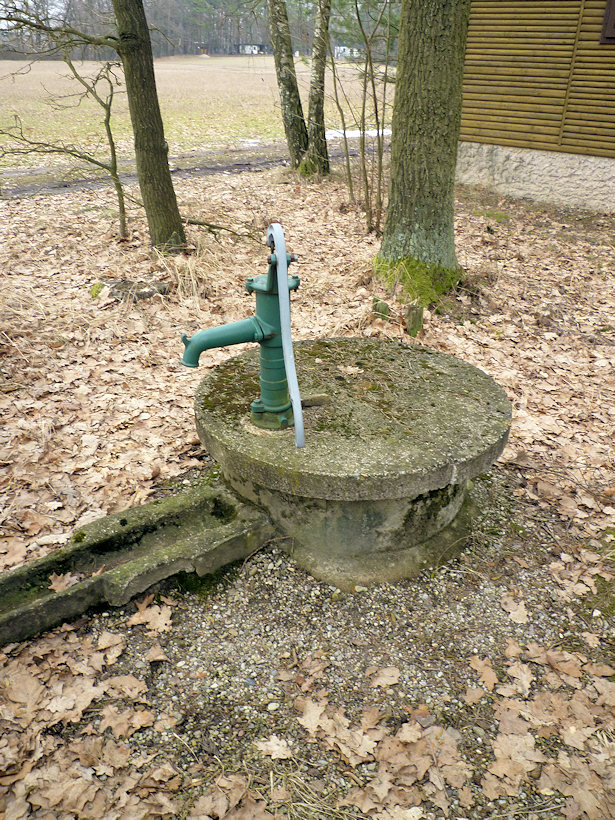 studna bez jména (2988) - duben 2010