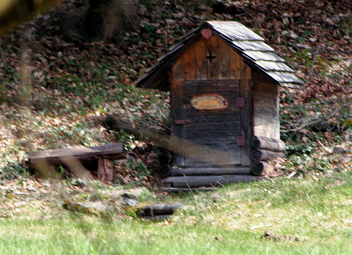 Dědýnkova studánka (3008) - duben 2010