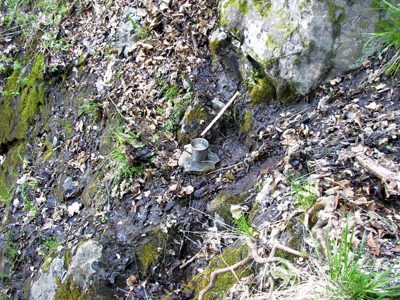 pramen bez jména (3074) - duben 2010