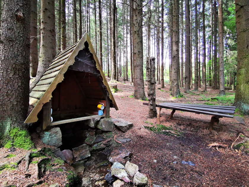 studánka Pod Vrchy (3180) - červenec 2021