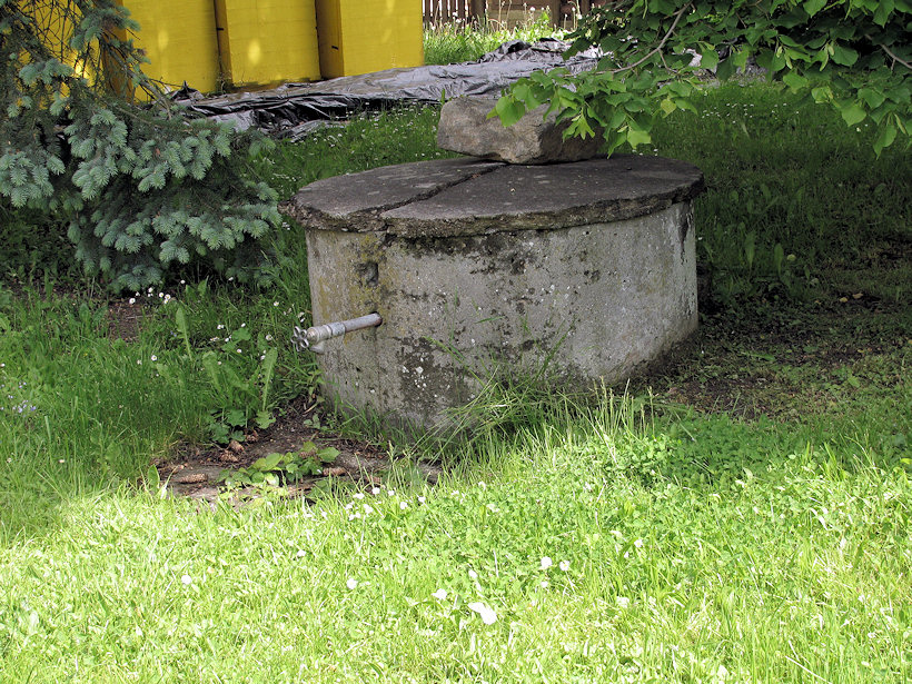 studna bez jména (3381) - červen 2010