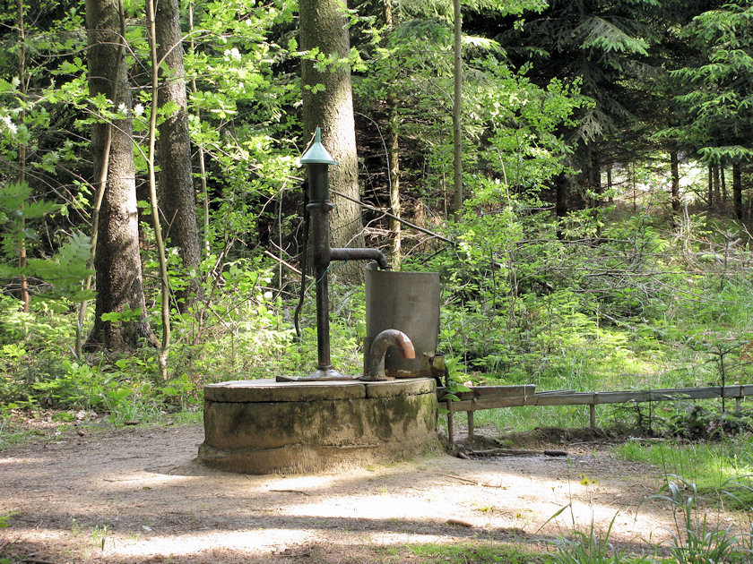 studna bez jména (3419) - červen 2010