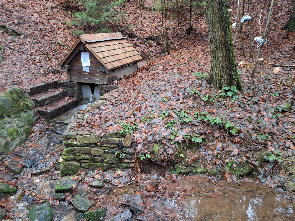 Svěcená studánka (3602) - prosinec 2025