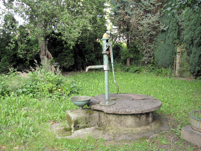studna bez jména (3776) - srpen 2010