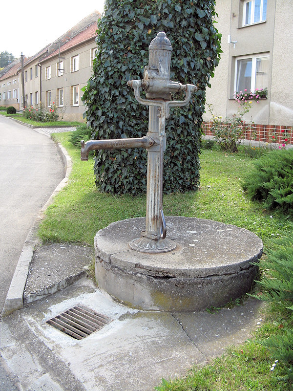 studna bez jména (3996) - září 2010