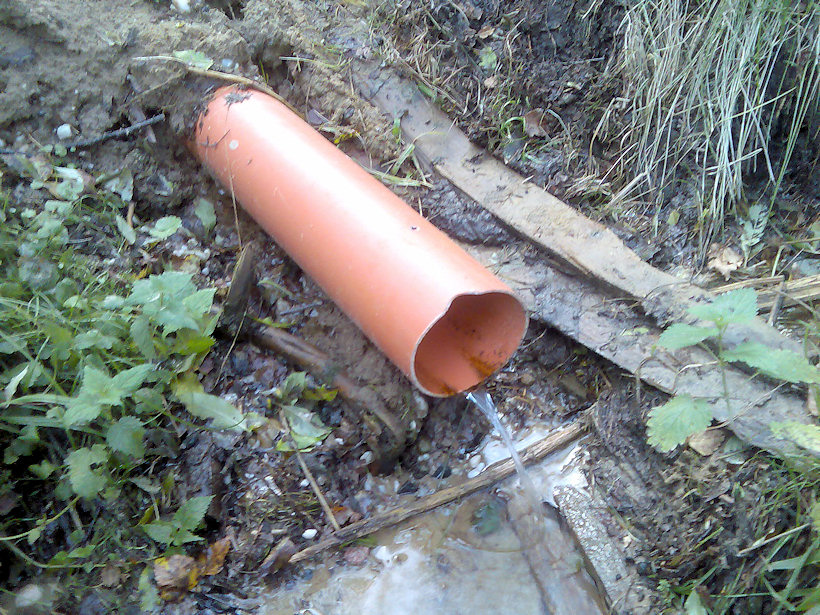 pramen U vrtu (4091) - říjen 2010