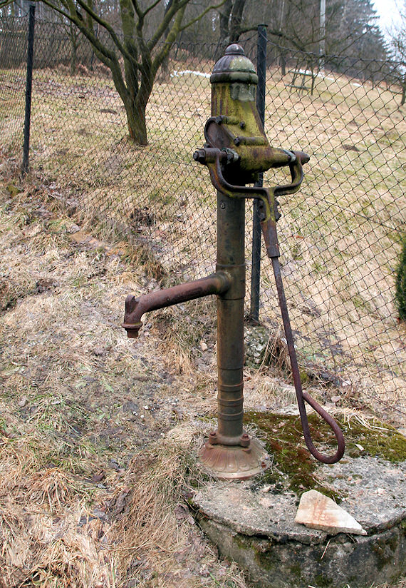 studna Pod Zadním hájem (4420) - březen 2011