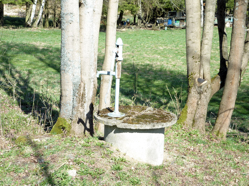 studna bez jména (4516) - duben 2011