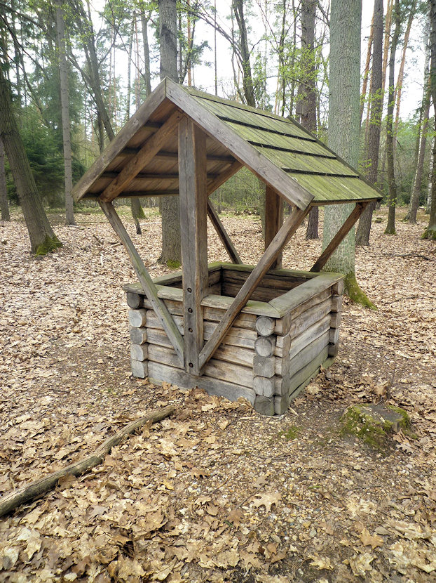 studna Pod Křížem (4558) - duben 2011
