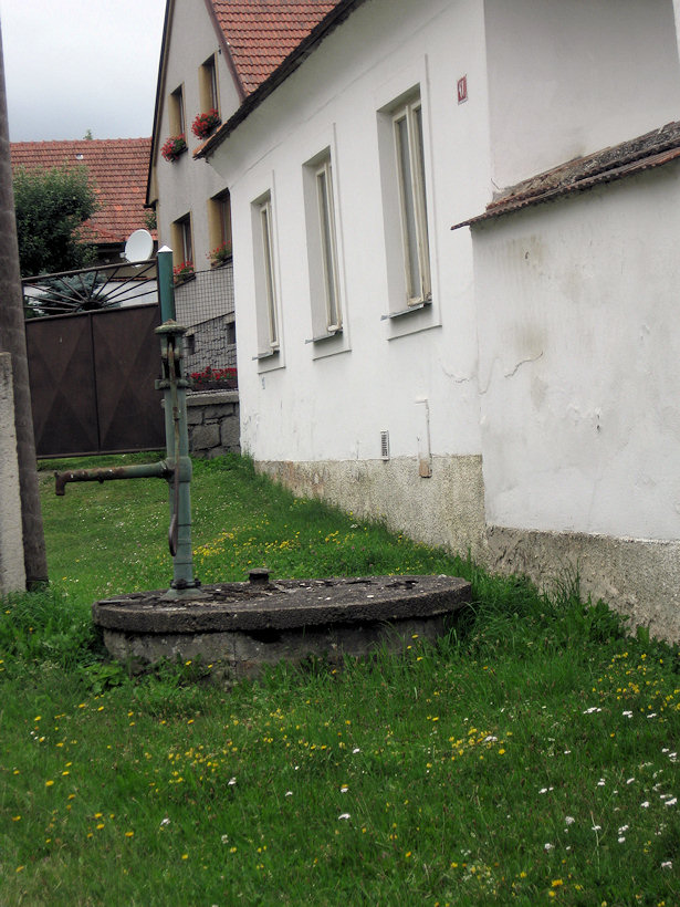 studna bez jména (4875) - červenec 2011
