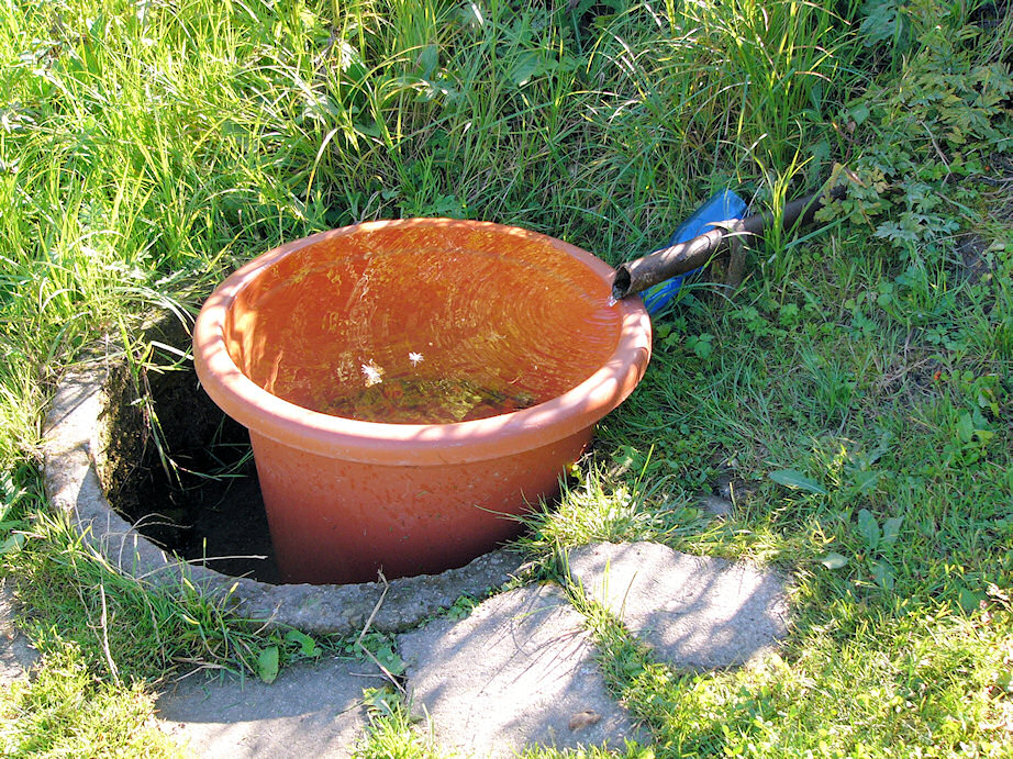 studánka Před vrátky (4934) - srpen 2011