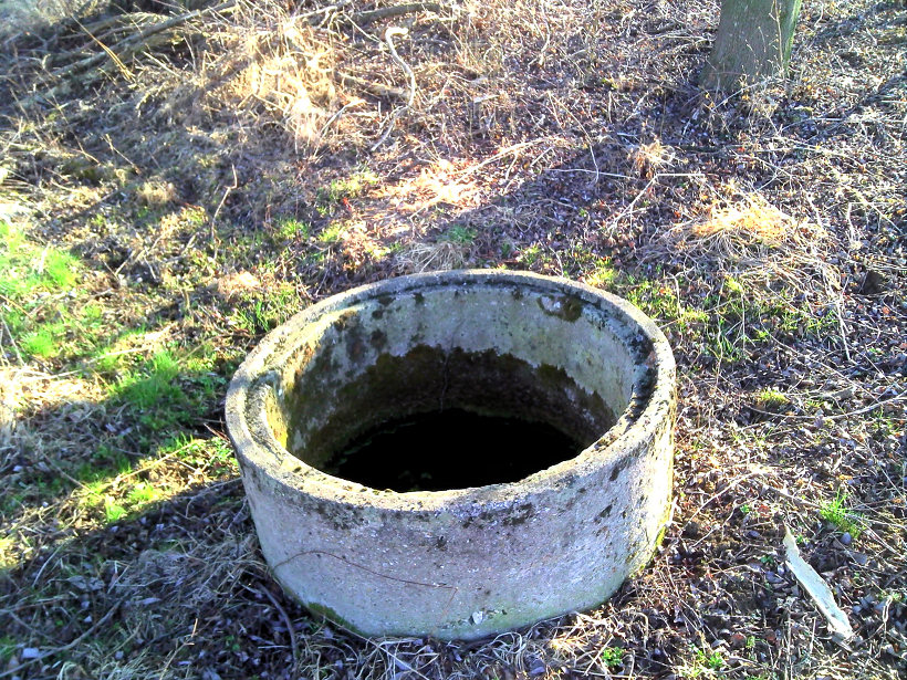 studna bez jména (5488) - březen 2012