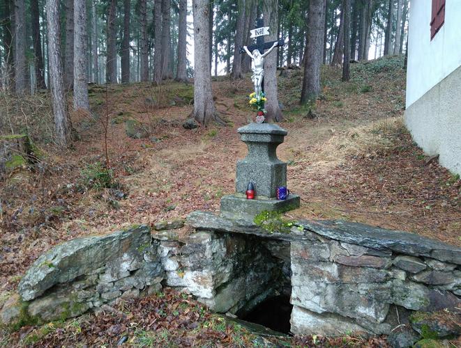 studánka Hory Matky Boží (5524) - březen 2012