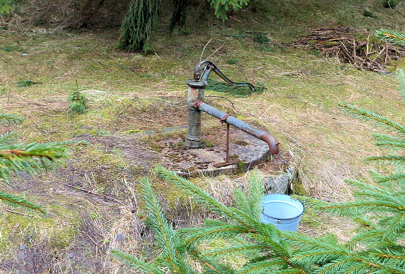 studánka U strážního domku 277 (5731) - duben 2022