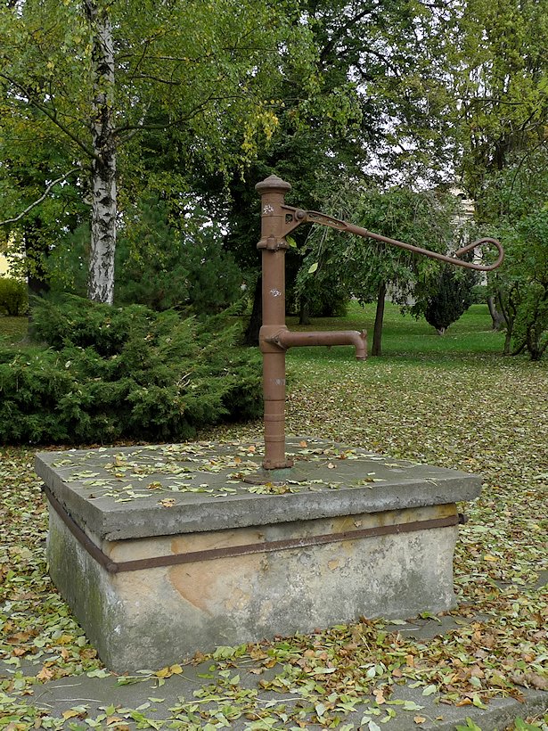 studna bez jména (6124) - říjen 2012