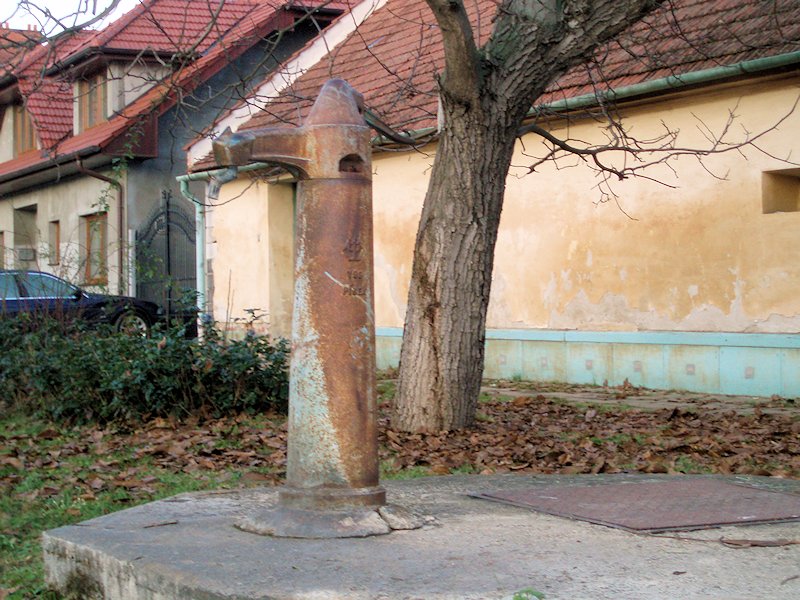 studna bez jména (6191) - listopad 2012