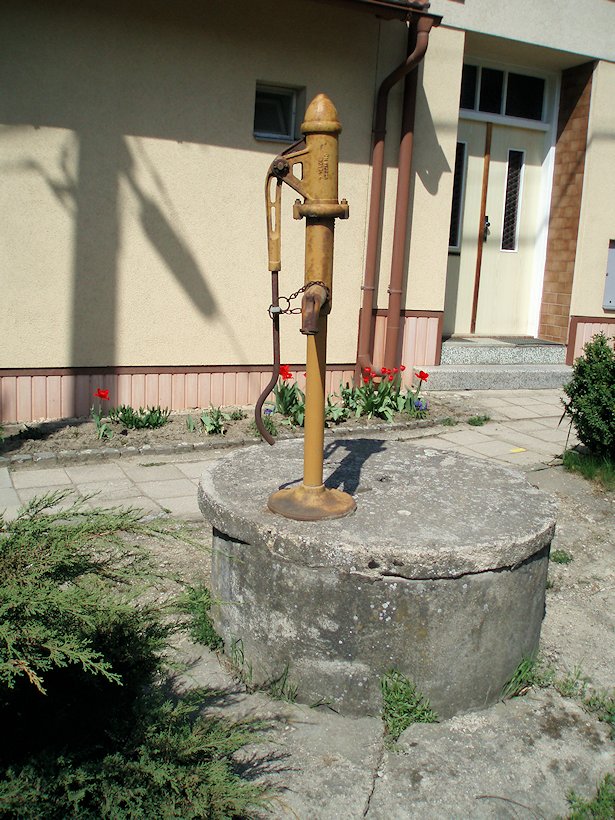 studna bez jména (6690) - duben 2013