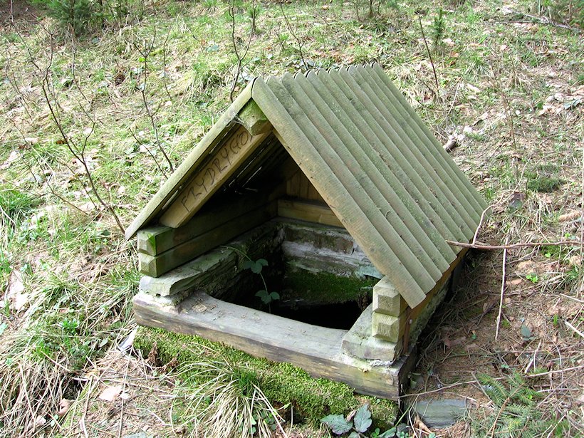 studánka Pod Velkou Střelnou (6700) - duben 2013
