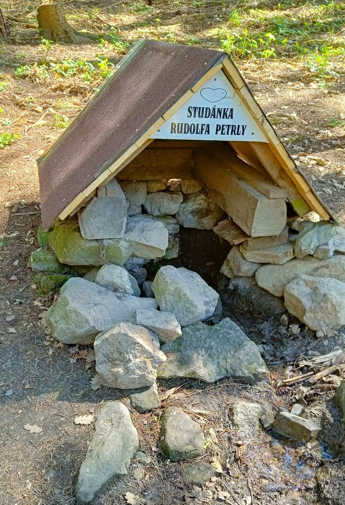 Studánka Rudolfa Petrly (6711) - duben 2025