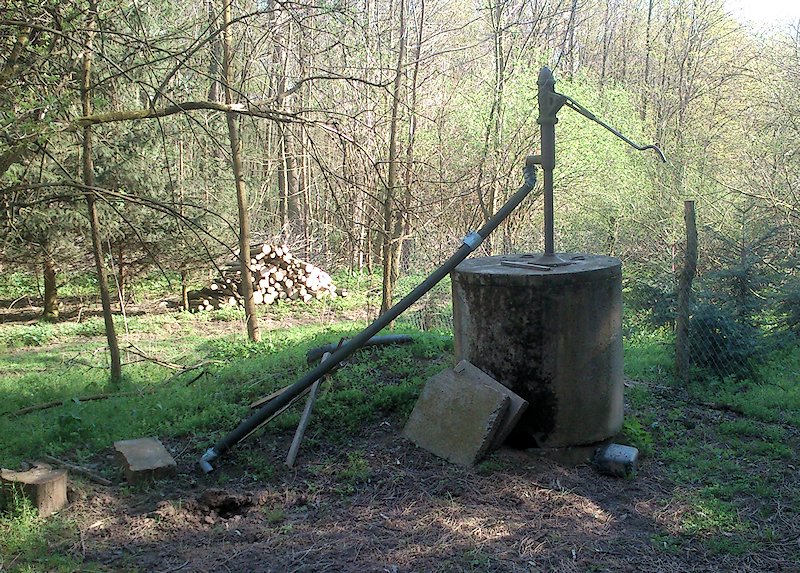 studna bez jména (6722) - květen 2013