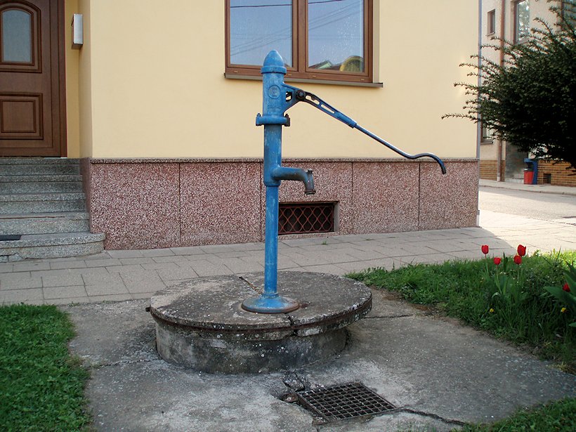 studna bez jména (6725) - květen 2013