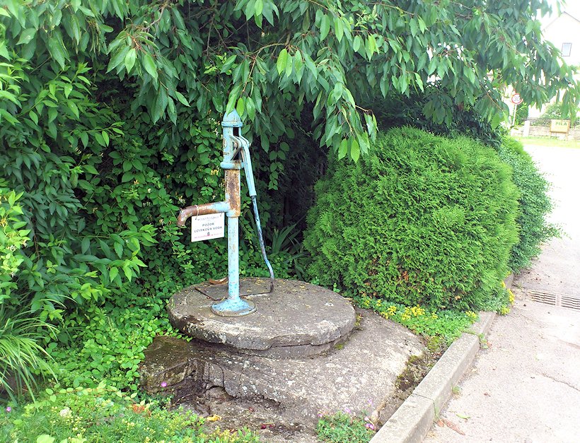 studna bez jména (7027) - červen 2013